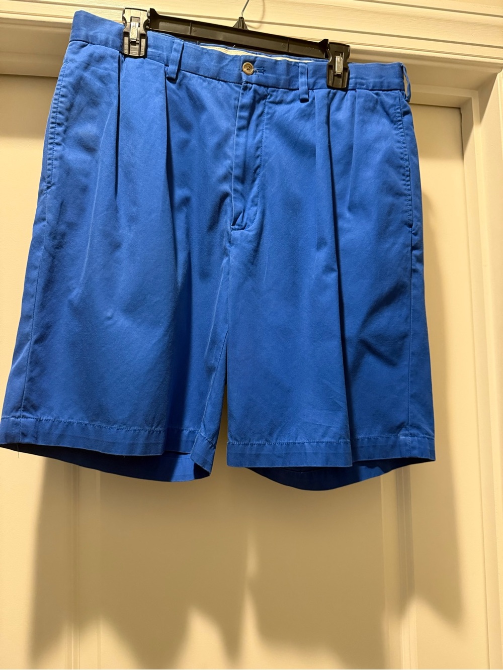 Men's Classic Polo Golf Pleated Shorts in Royal Blue